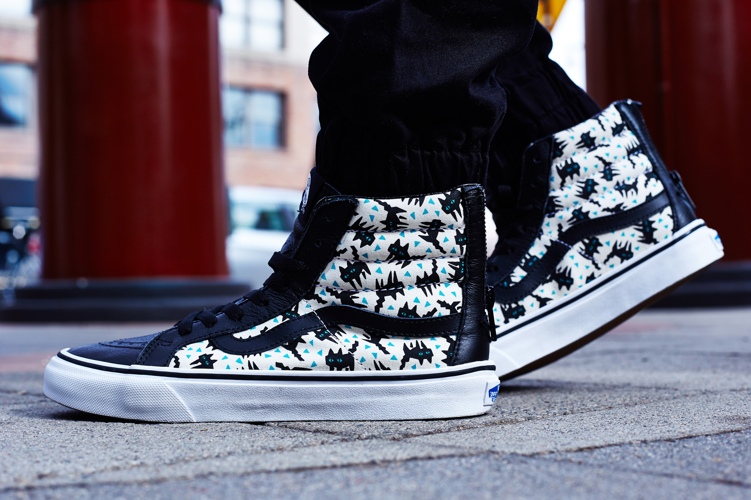 Vans Sk8-Hi Zip On-Foot Look