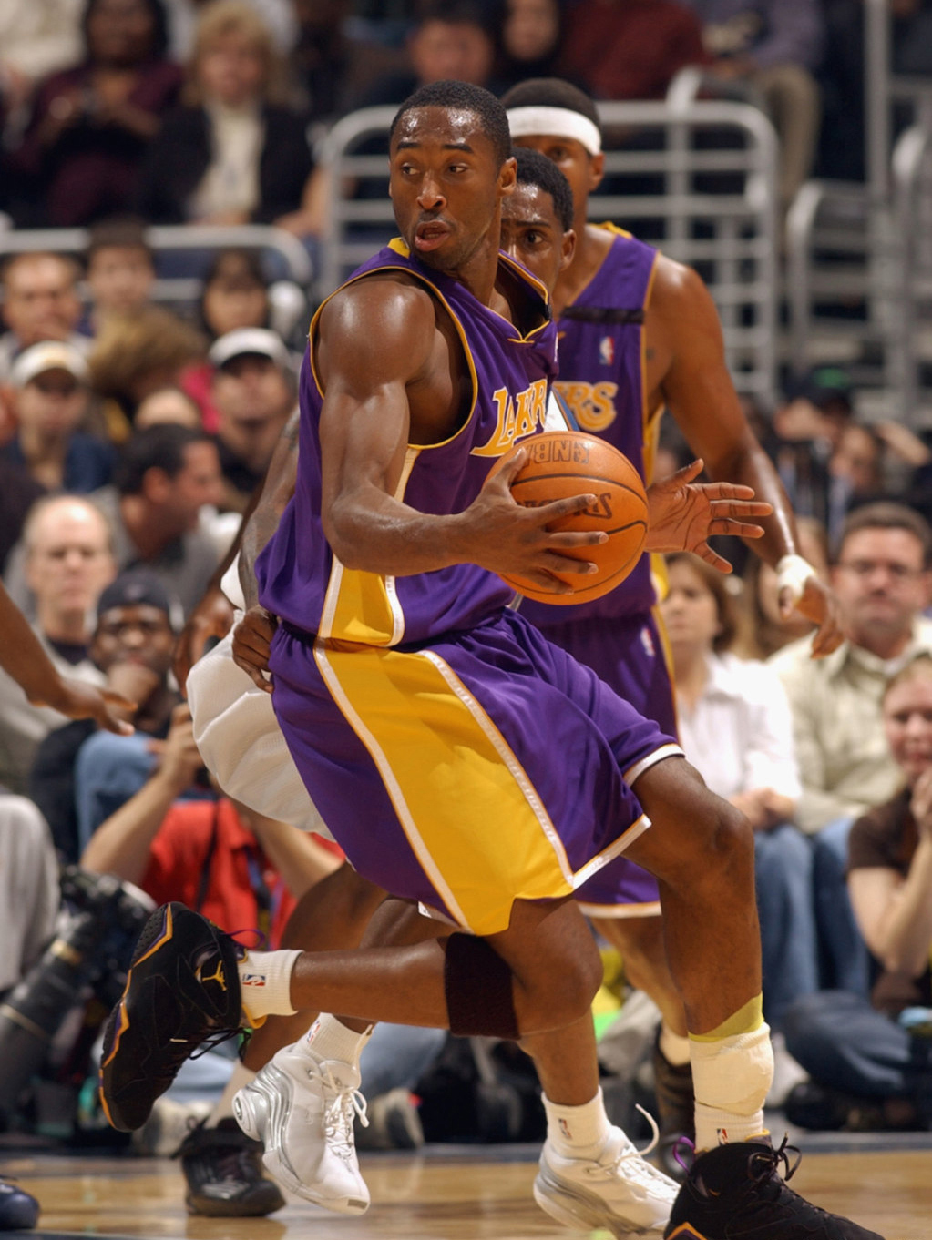 kobe wearing jordan 3