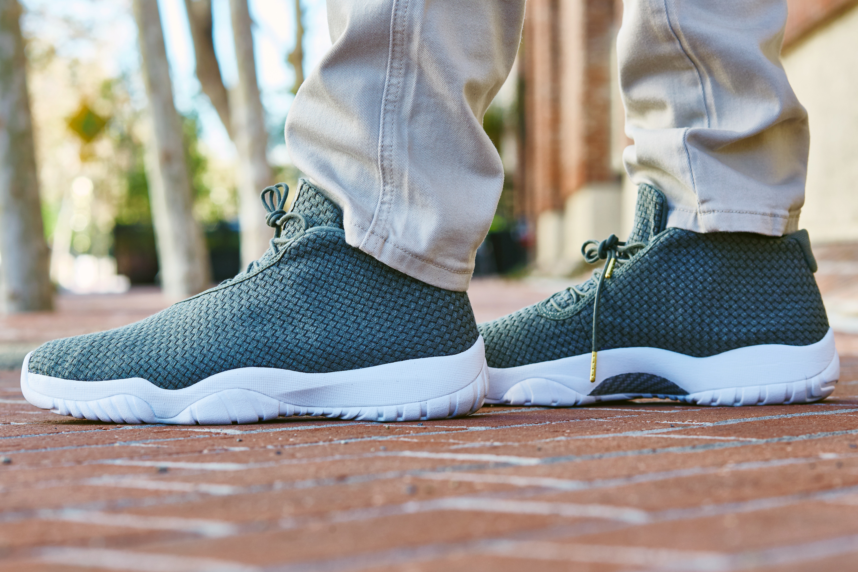 air jordan future low olive