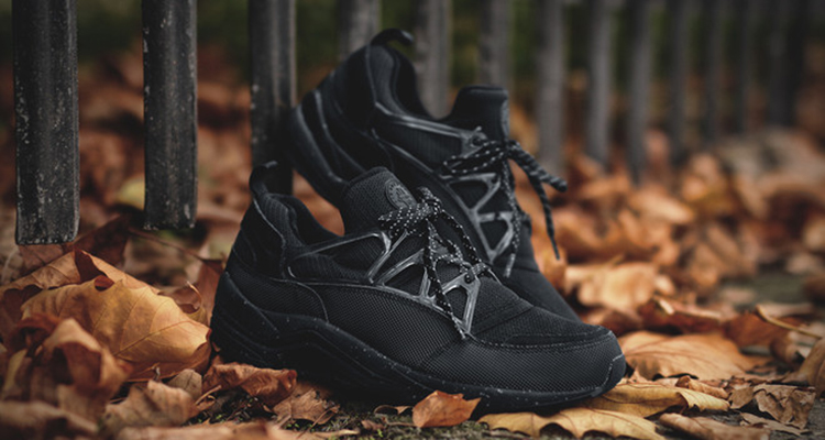 nike huarache light black