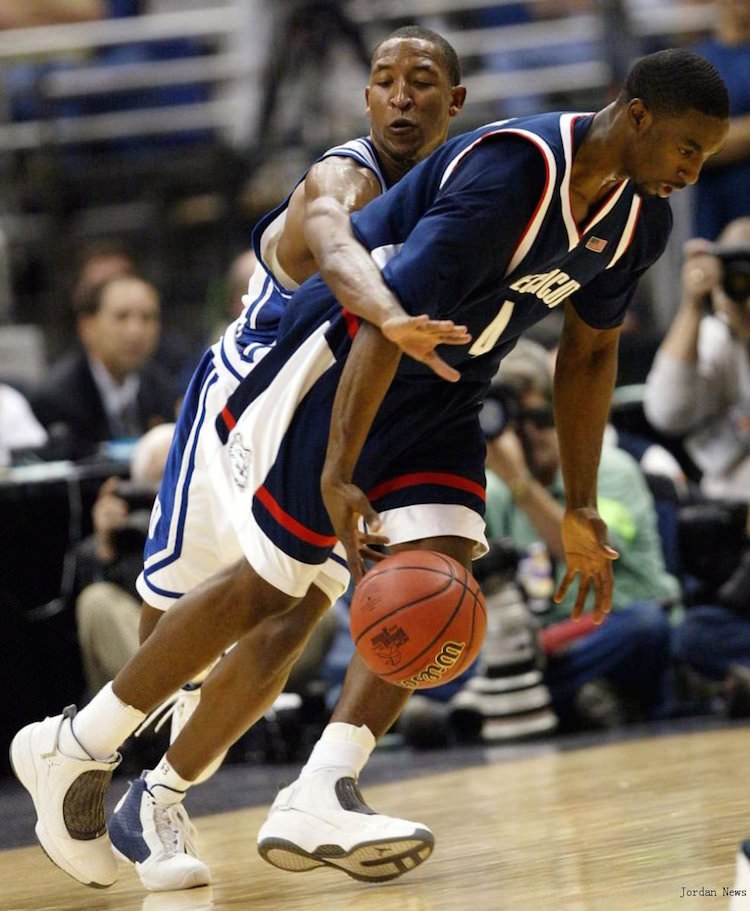 Ben Gordon in the Air Jordan 19