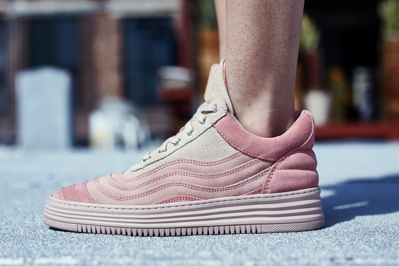 Filling Pieces Mountain Cut Wavy "Nude" On-Foot Look