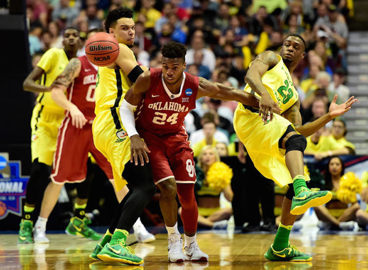 Oregon's Dillion Brooks in an Oregon PE of the Nike KD 8