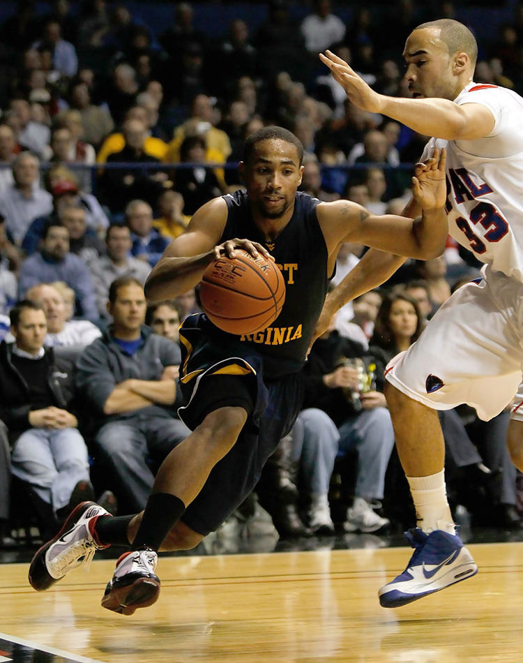 Kicks On Court: ?King James? Rocks Hardwood Classic LeBron VII