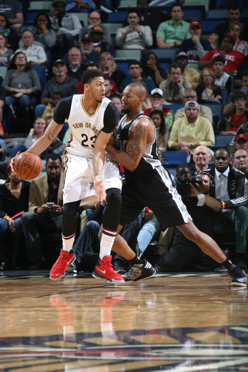 Anthony Davis wearing the Nike Air Max Audacity