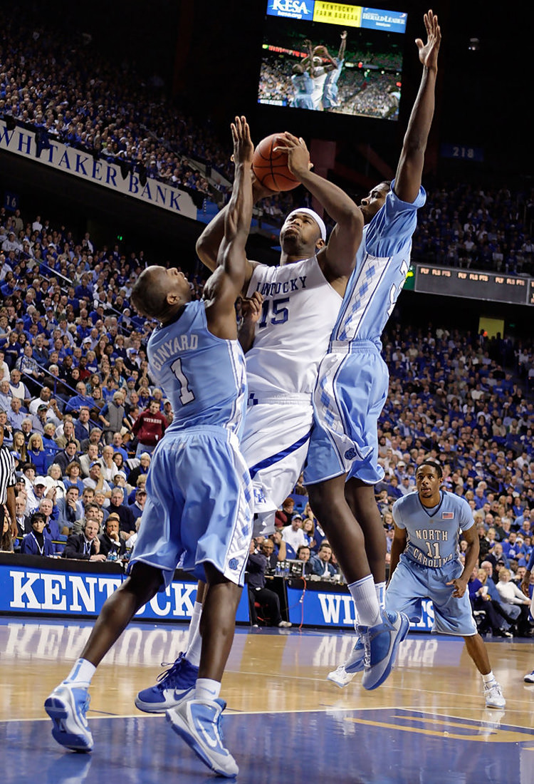 Ed Davis in the Air Jordan 2009 UNC PE