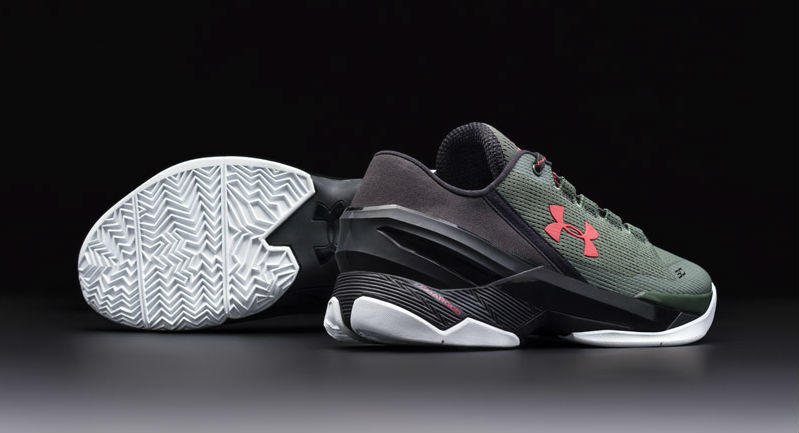 Under Armour Curry Two Low Hook