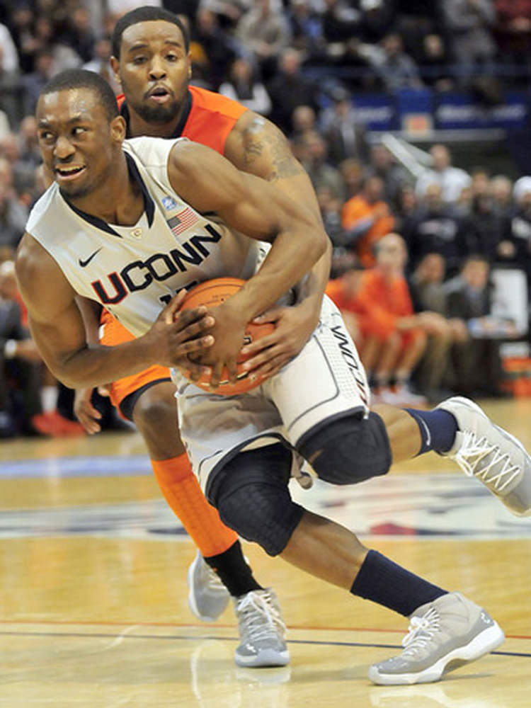 Kemba Walker in the Air Jordan 11 "Cool Grey"
