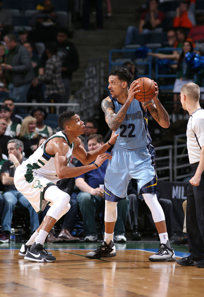 Giannis Antetokounmpo and Matt Barnes in the Nike Kobe X and the adidas D Lillard 2 "Static," respectively