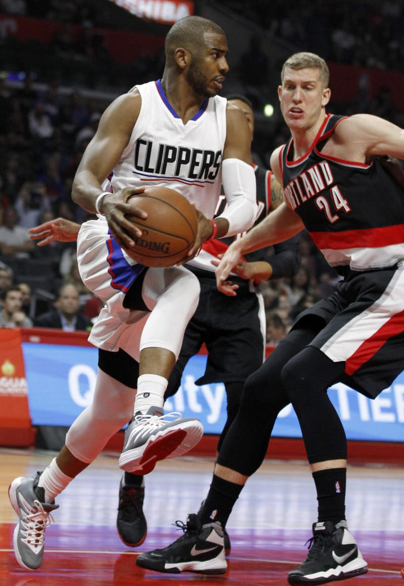 Chris Paul wearing a Jordan CP3.IX PE