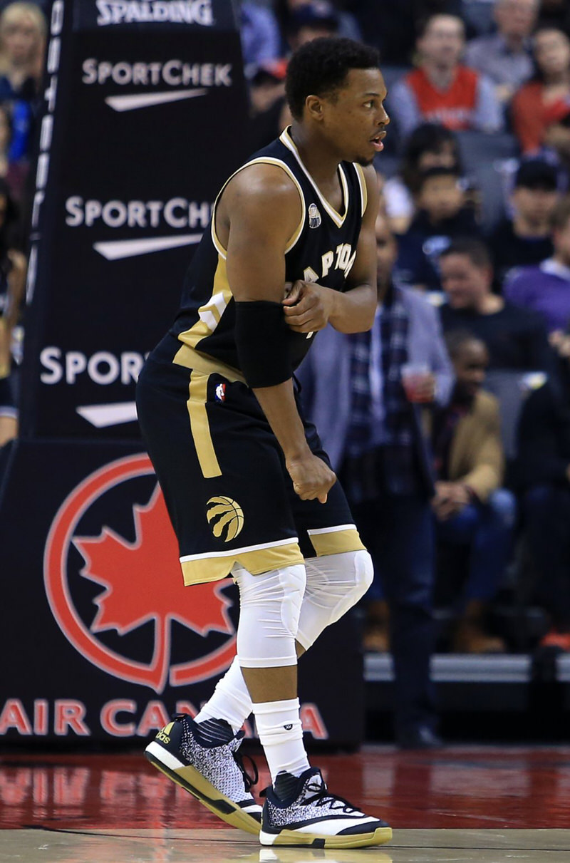 Kyle Lowry wearing an adidas Crazy Light Boost 2.5 PE