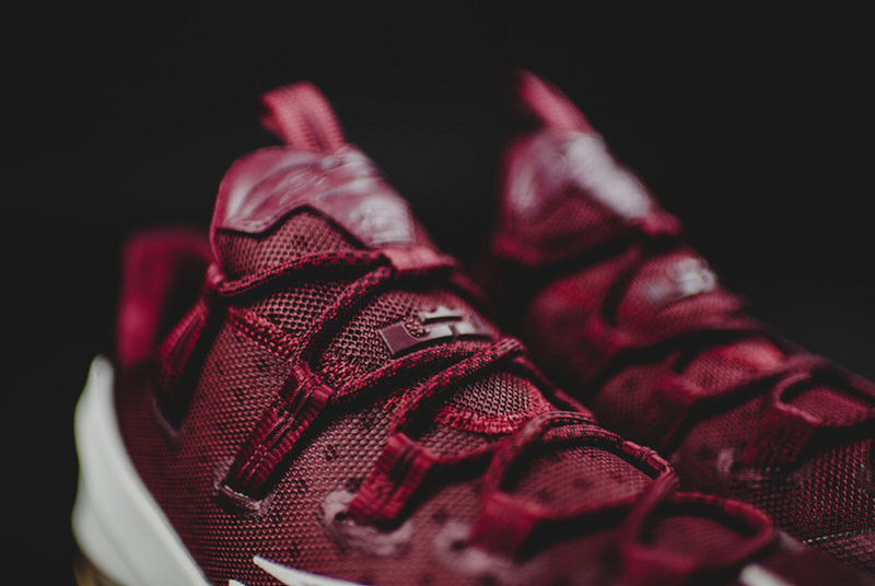Nike LeBron 13 Low Team Red