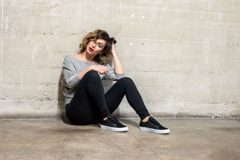 On-Foot Look // Vans Old "Tonal Check" Black | Nice Kicks