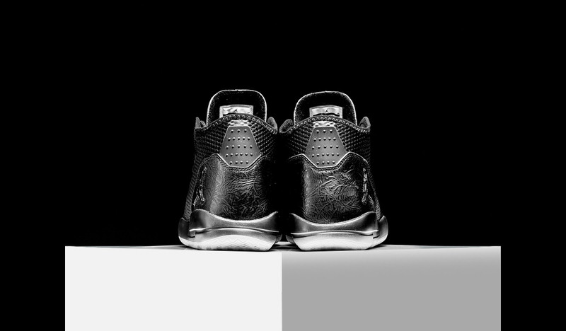 Jordan Reveal Premium Black Cool Grey