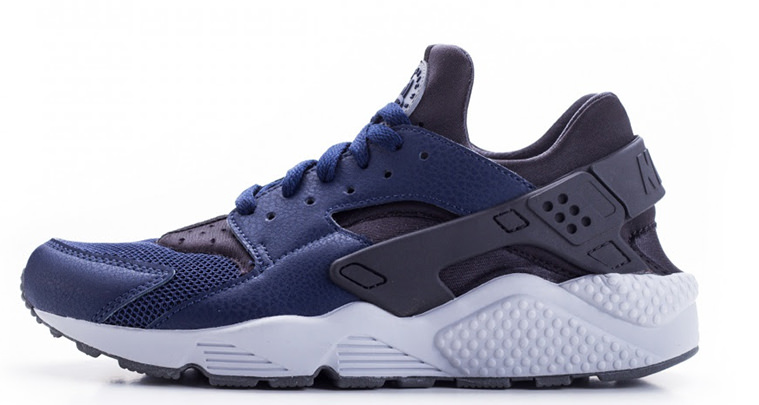 navy huaraches