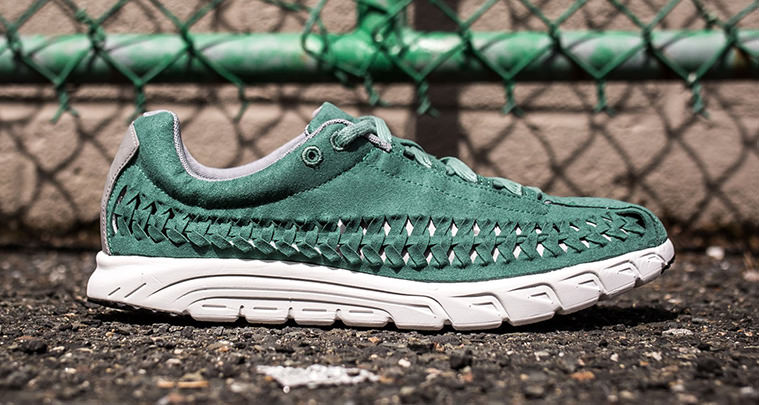 Nike Mayfly Woven Jade Glaze