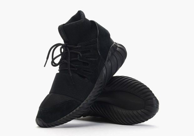 adidas Tubular Doom Triple Black