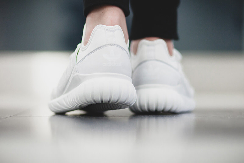 adidas Tubular Radial Crystal White