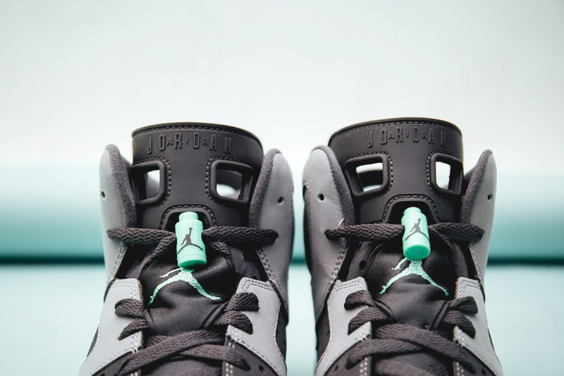 Jordan 6 retro green glow deals