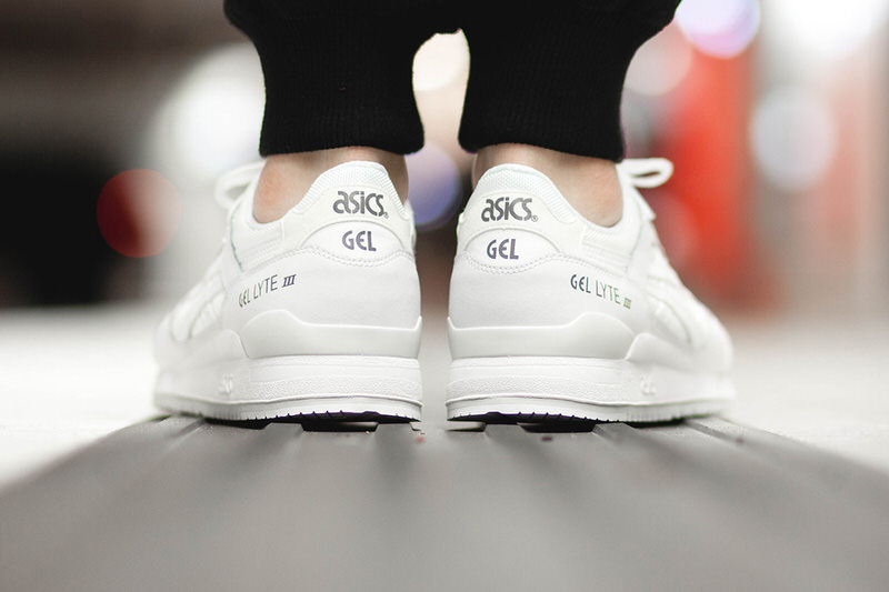 ASICS Gel Lyte III Black vs White Pack