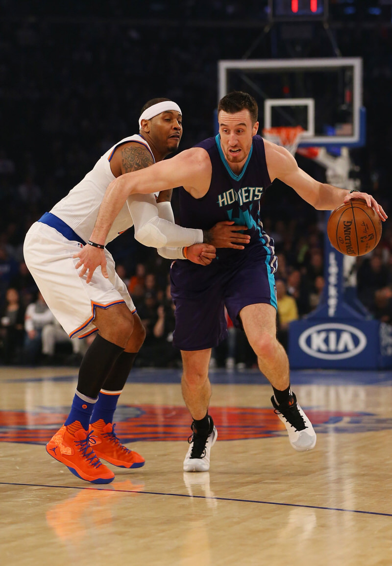 Carmelo Anthony and Frank Kaminsky in a Jordan Melo M12 PE and the Air Jordan XXX, respectively