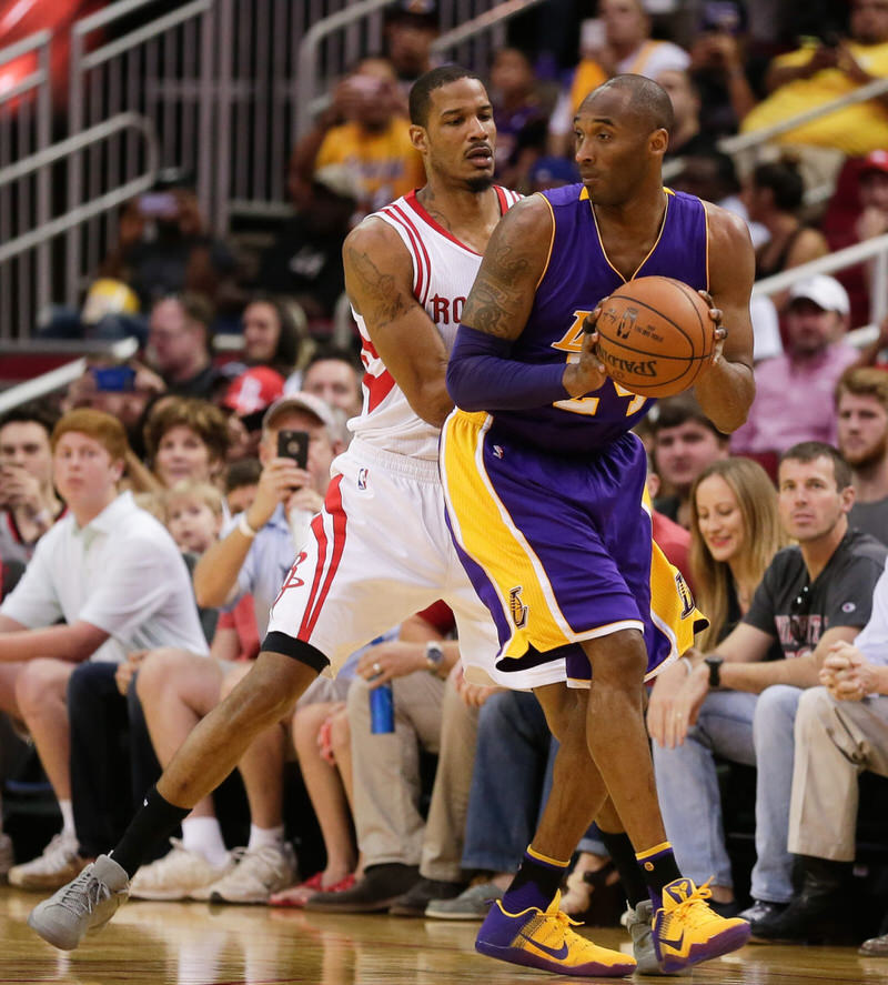 Trevor Ariza and Kobe Bryant in the Nike Zoom Kobe IV "Fade to Black" and a Nike Kobe 11 PE, respectively