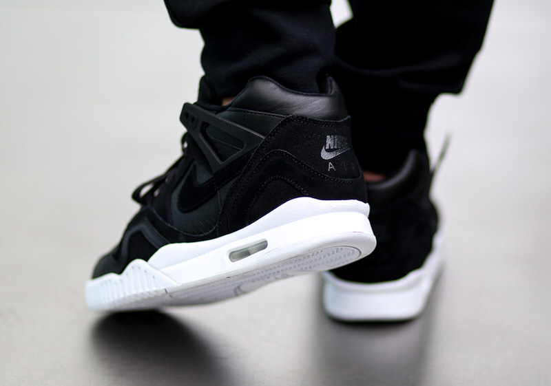 Nike Air Tech Challenge II Laser