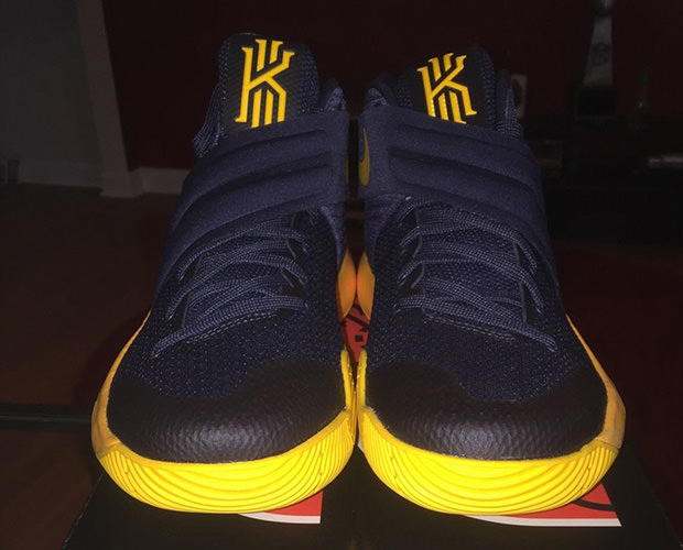 Nike Kyrie 2 Cavs