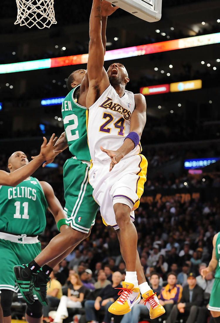photo by Lisa Blumenfeld/Getty releases via Zimbio