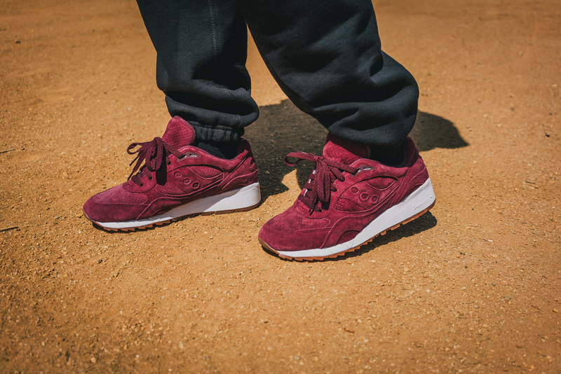 saucony maroon