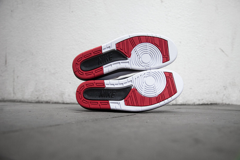 Air Jordan 2 Low Chicago