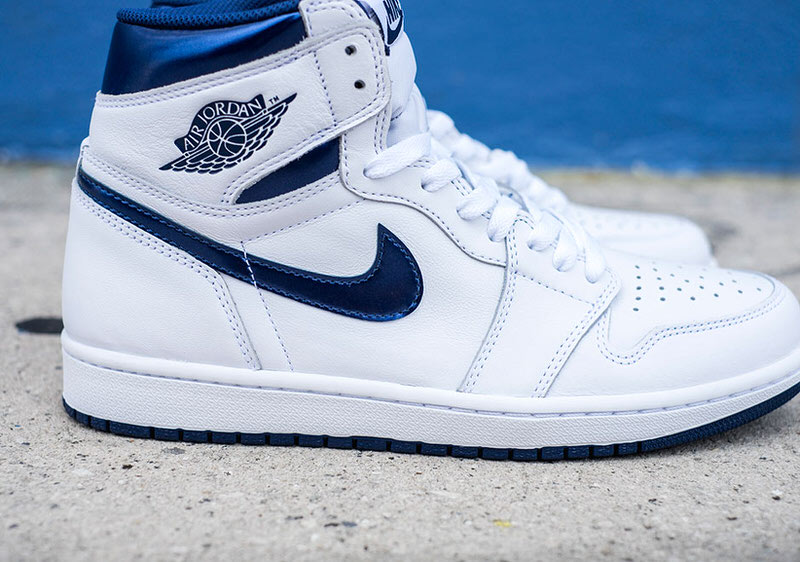 Air Jordan 1 High Metallic Navy