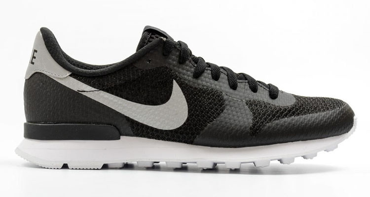 Nike Internationalist NS Black/Silver // Available Now