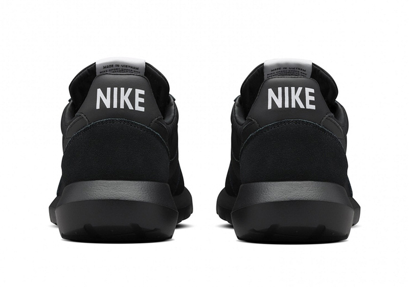 Dover Street Market x NikeLab Roshe Daybreak Triple Black