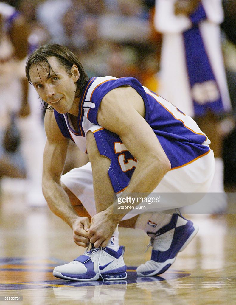 Steve Nash in the Nike Zoom Drive (photo by Stephen Dunn via Getty Images)