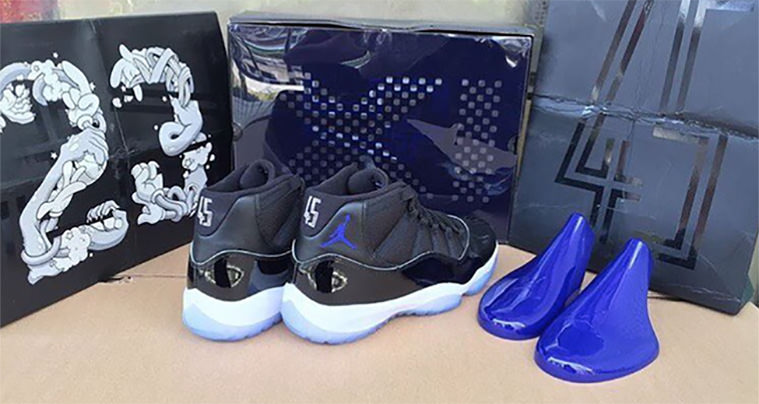 air jordan 11 space jam box