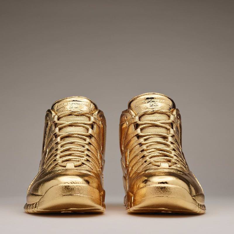 Air Jordan 10 Gold