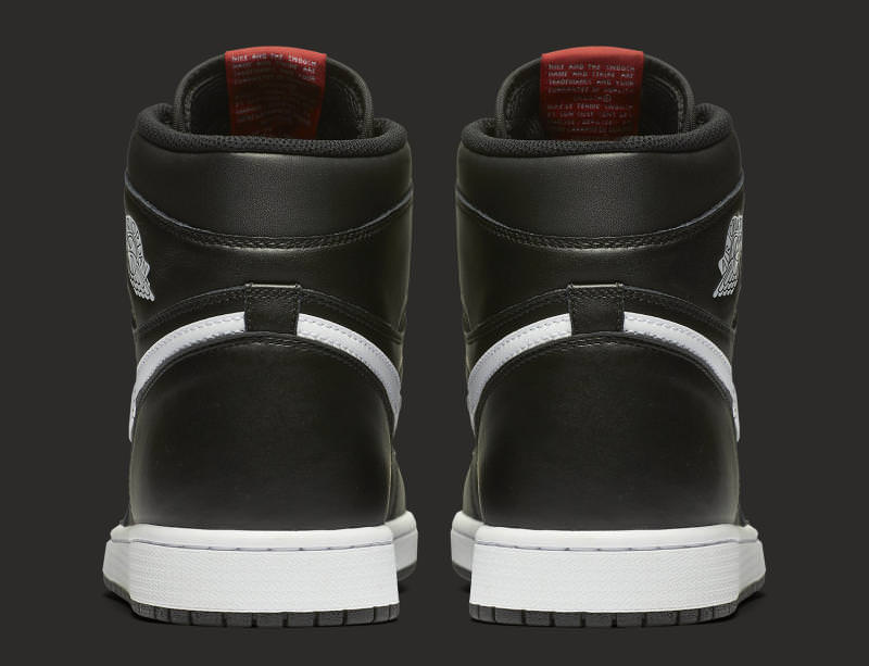 Air Jordan 1 Retro High Black/White