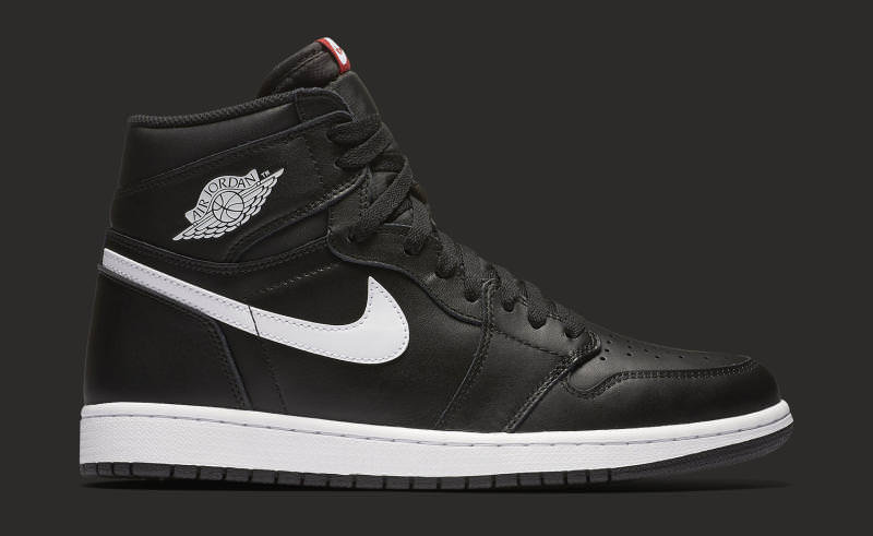 Air Jordan 1 Retro High Black/White