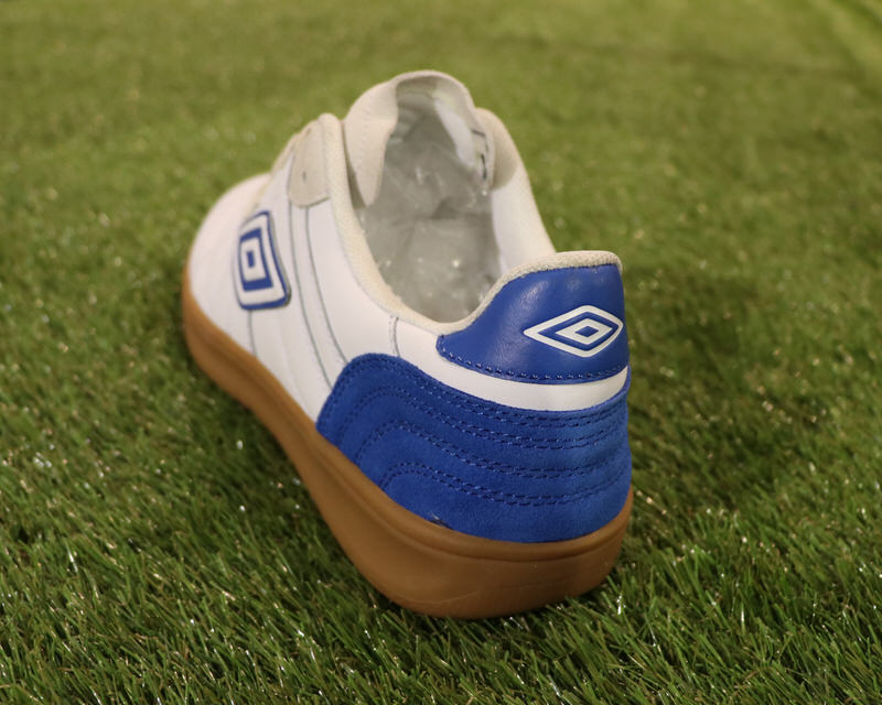 Umbro Coach