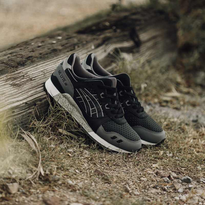 asics gel lyte iii negras y blancas Cinosural International School