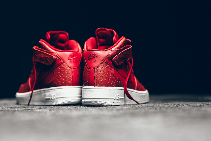 Nike Air Force 1 Mid Red Python