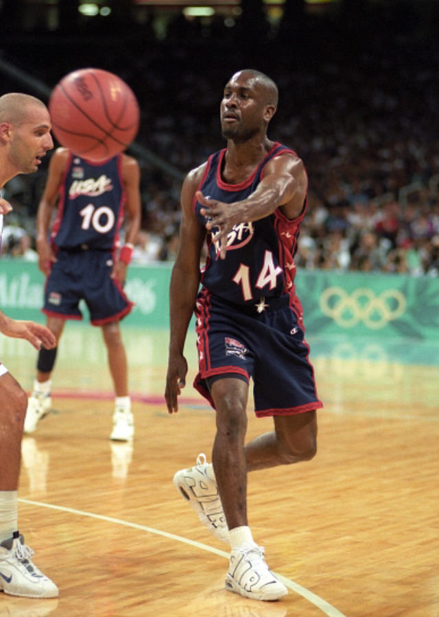 Sneakers of USA Dream Team 1996 Complete History