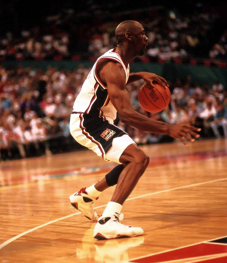 MJ Olympic 7 VII dribble