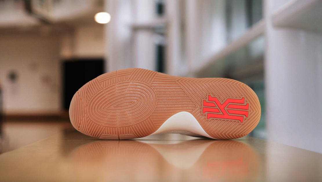 Kyrie 2 sole 2025