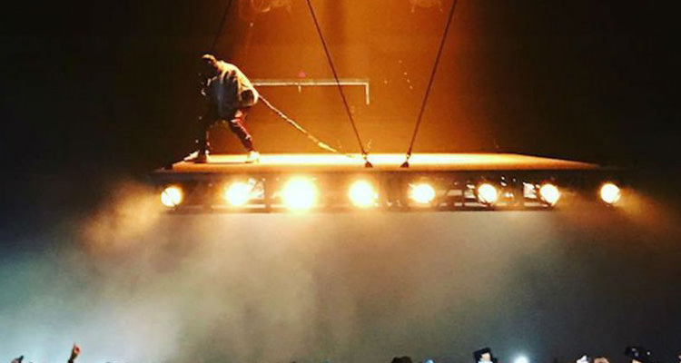 Kanye West Apologies to Mark Parker & Thanks Jon Wexler at Saint Pablo Tour