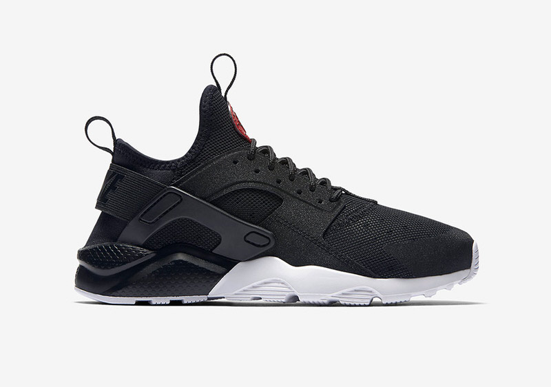 nike huarache ultra black and red