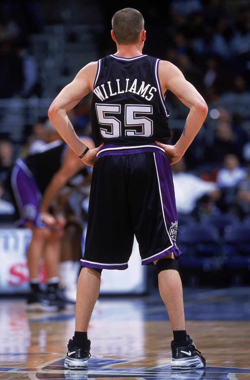 22 Feb 2001: A shot Jason Williams #55 of the Sacramento Kings from behind during the game against the Washington Wizards at the MCI Center in Washington, D.C. The Kings defeated the Wizards 115-110. NOTE TO USER: It is expressly understood that the only rights Allsport are offering to license in this Photograph are one-time, non-exclusive editorial rights. No advertising or commercial uses of any kind may be made of Allsport photos. User acknowledges that it is aware that Allsport is an editorial sports agency and that NO RELEASES OF ANY TYPE ARE OBTAINED from the subjects contained in the photographs.Mandatory Credit: Doug Pensinger /Allsport