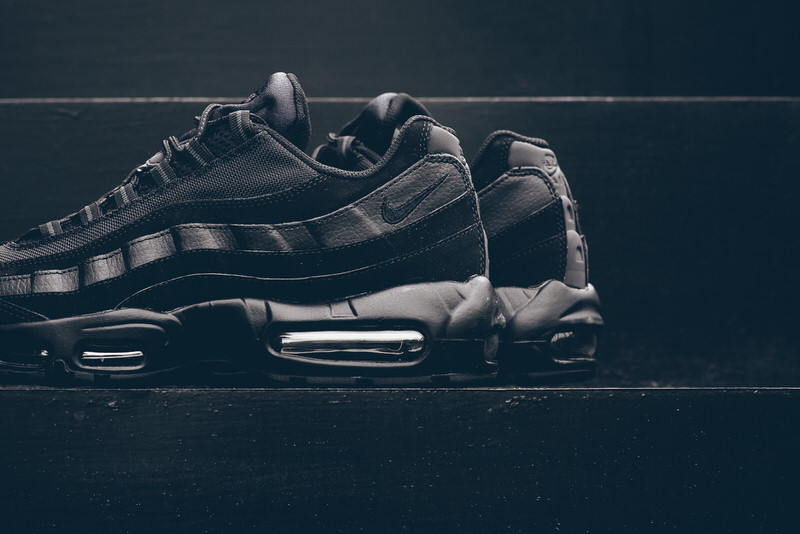 Nike Air Max 95 Triple Black