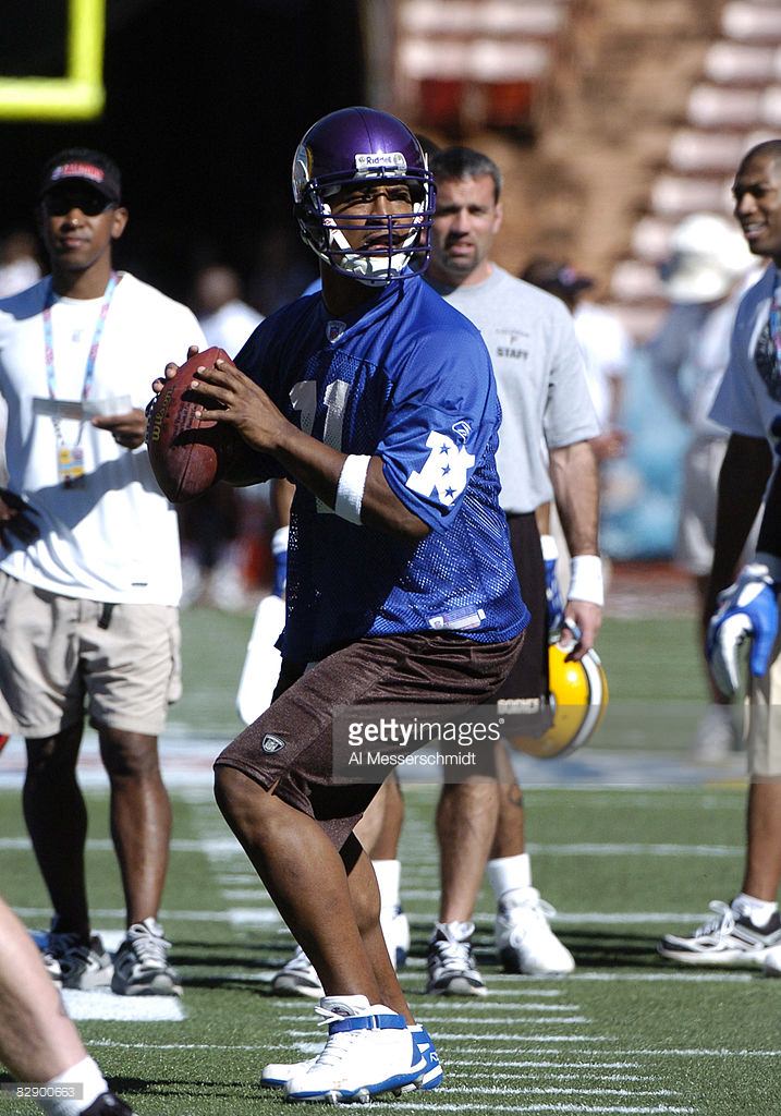 Daunte Culpepper in Reebok S. Carter Mid Cleats